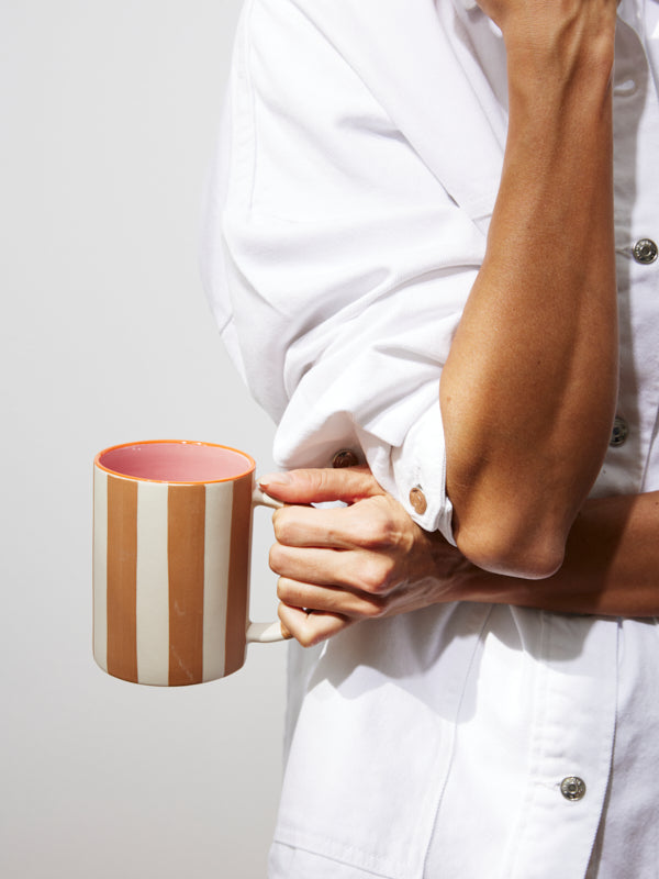 HAPPY STRIPE TAN MUG