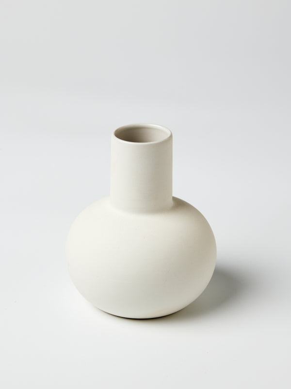 HAPPY VASE SMALL PURE WHITE