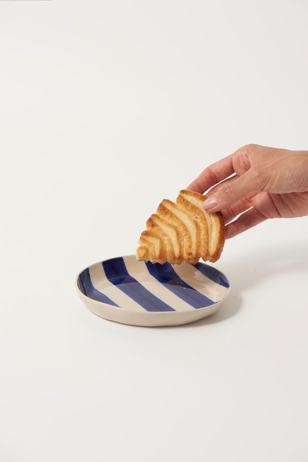 CABANA STRIPE PLATE BLUE