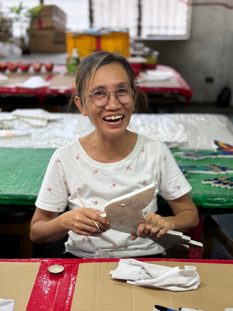 Meet the Maker : Our capiz shell makers in the Philippines – Jones & Co