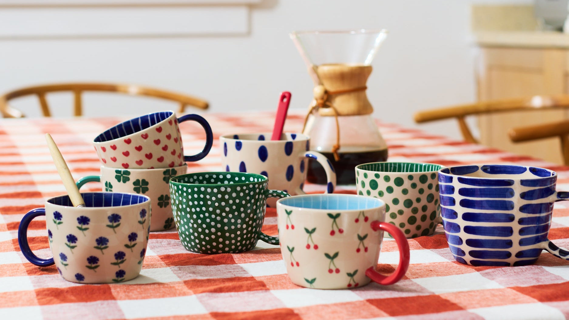 MUGS THAT MAKE MORNINGS