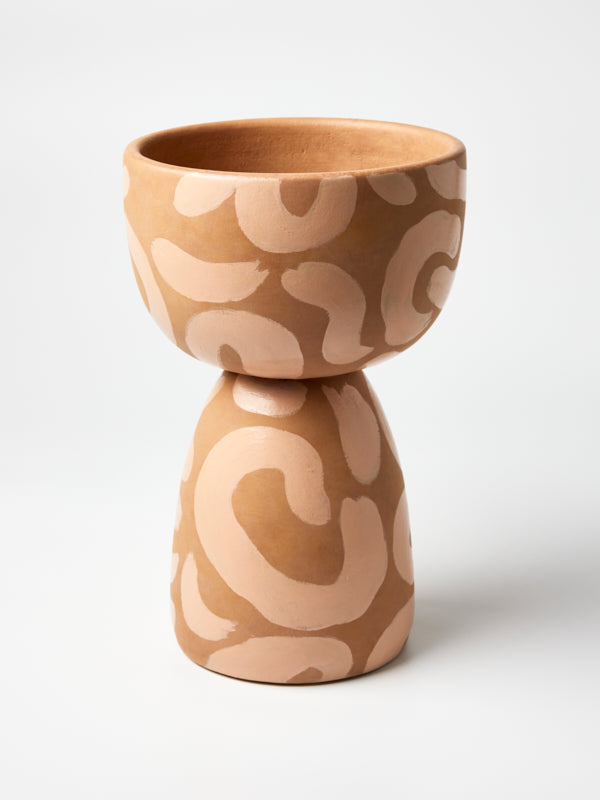 CHIMA PEDESTAL PLANTER